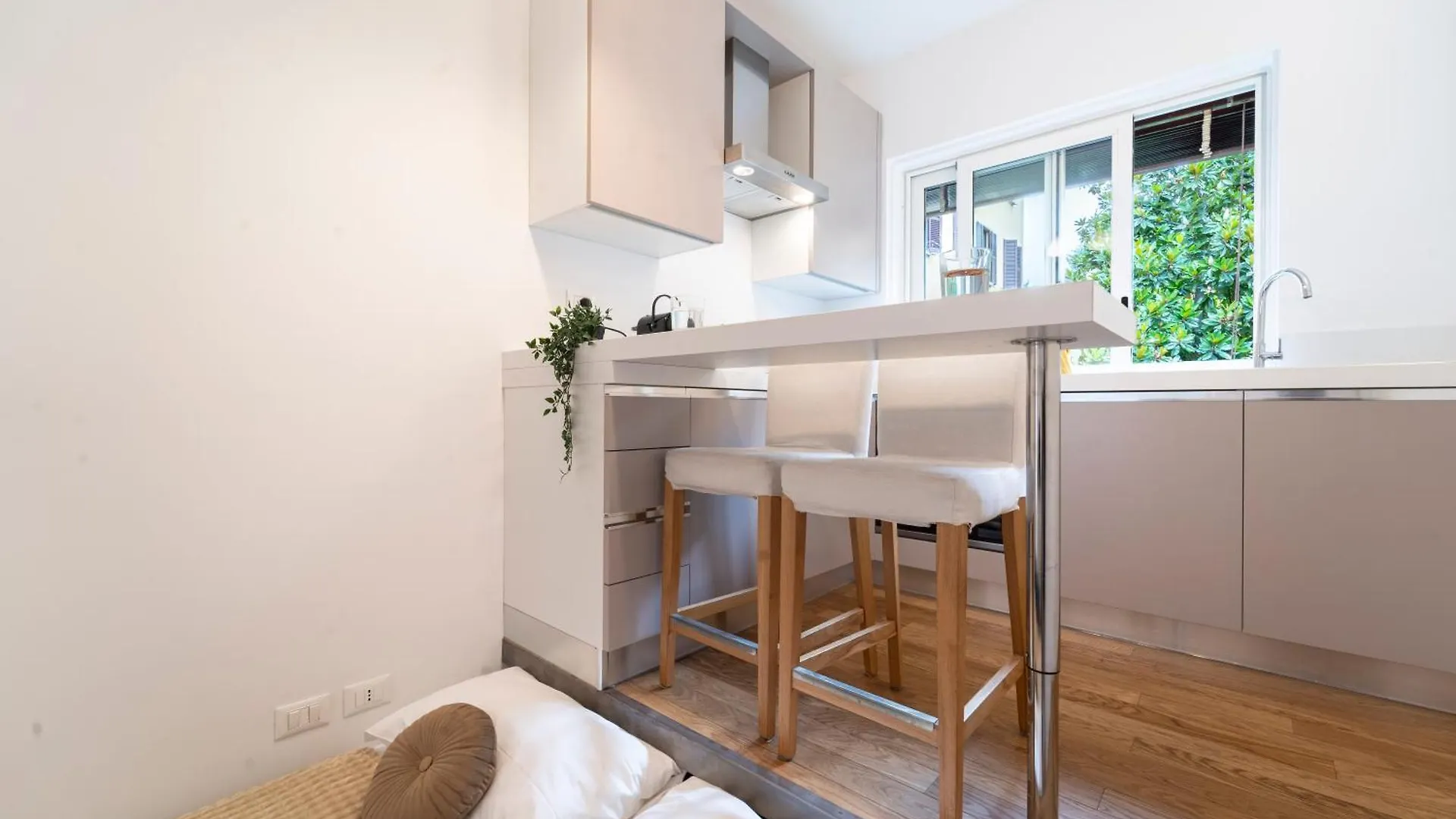 Green Terrace Studio - Milano City Center - Duomo شقة